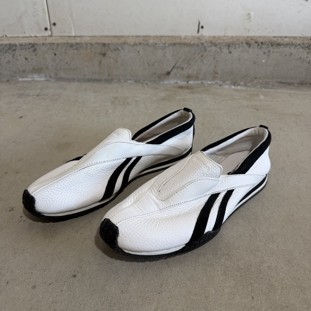 Vintage 2000s Reebok White Leather Low-Profile Slip-On Sneakers Women's 8.5
